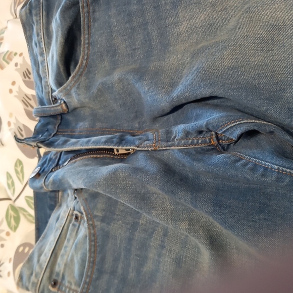 SOLD: Gap 1969 jeans size 29x30 - Picture 5 of 6